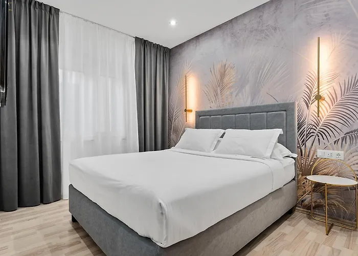 Bane, 70m From The Sea, 8 Pax *