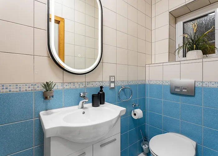 Bane, 70m From The Sea, 8 Pax アパート