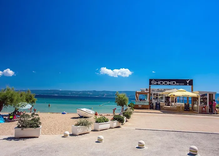 Bane, 70m From The Sea, 8 Pax *