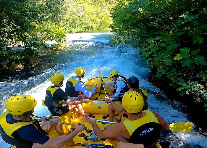 Bane, 70m From The Sea, 8 Pax アパート